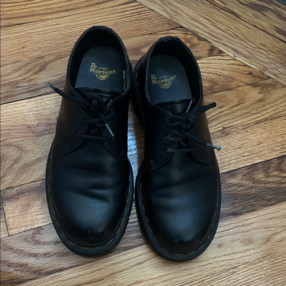 Dr. Martens Smooth Black Oxfords